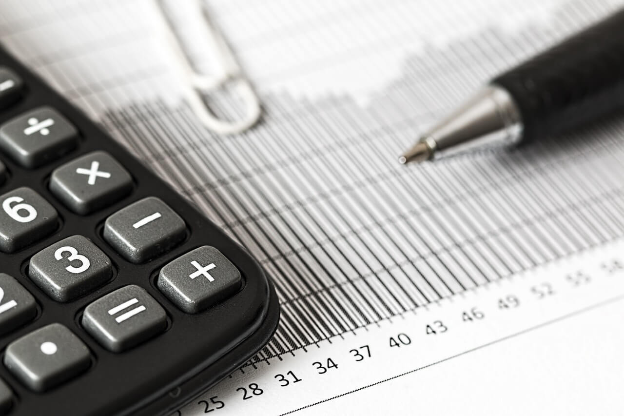 budgeting for buying real estate